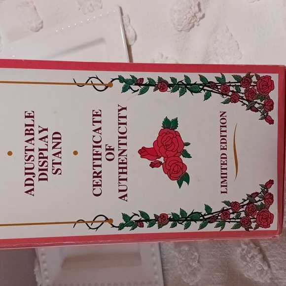 Limited Edition! Soft Expressions Hand Painted Fine Bisque Porcelain Bride Doll - Picture 12 of 15